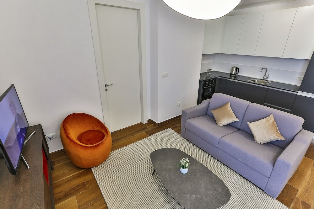 Фото Royal Gardens Apartments