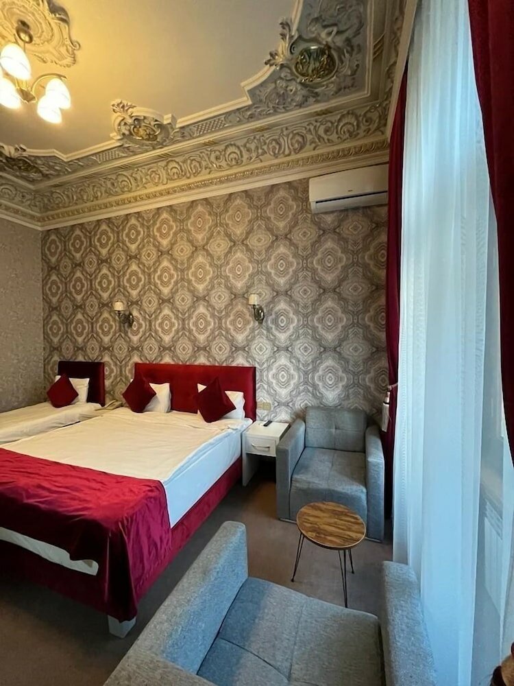 Фото Nizami Central Street Hotel