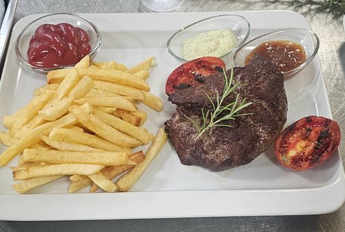 Гостиница Диван в Ашхабаде