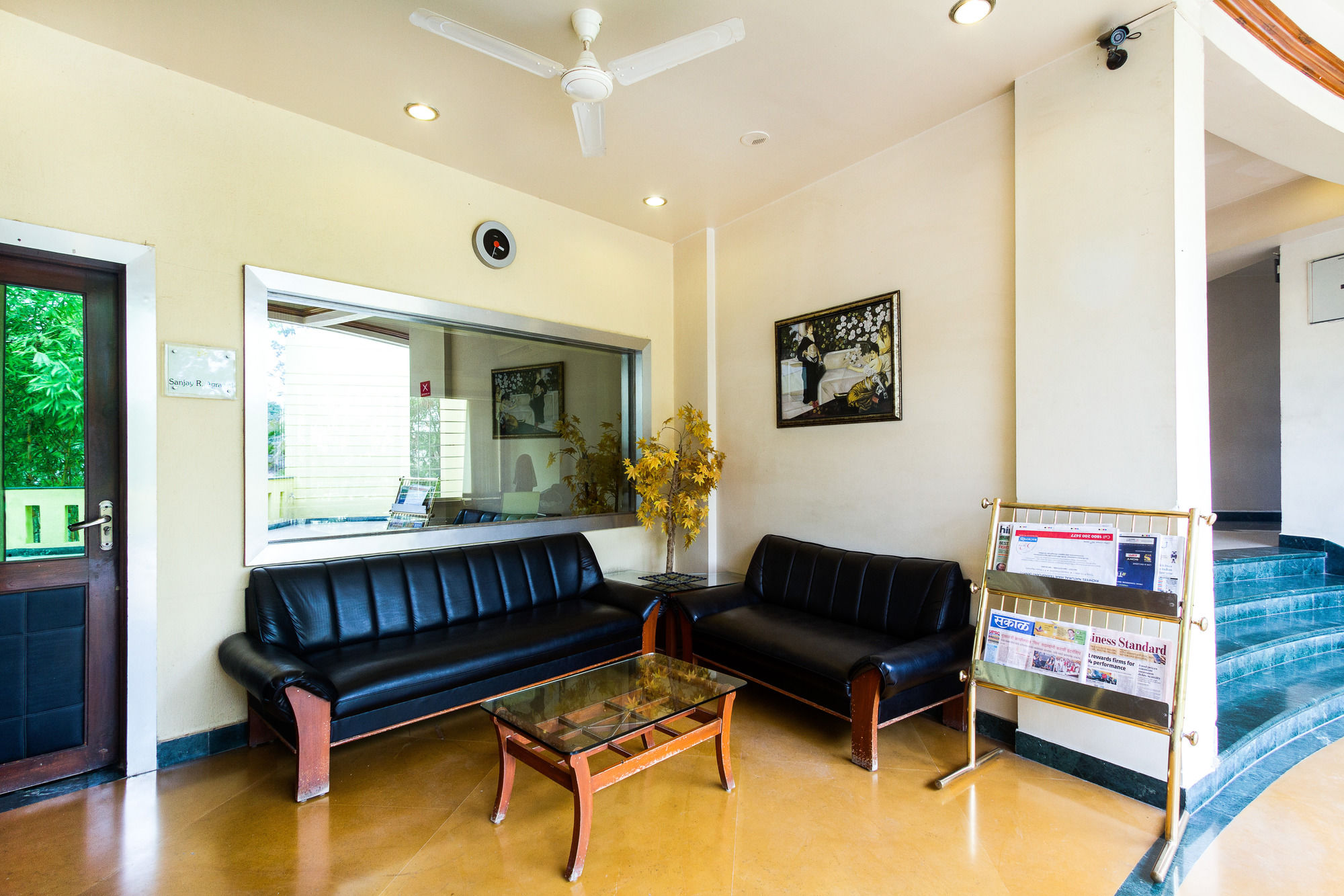 Фото Treebo Trend Niraali Executive