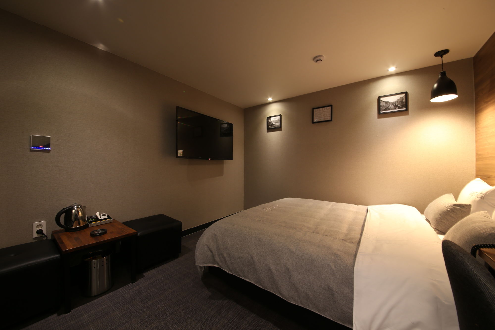 Фото The Last Hotel