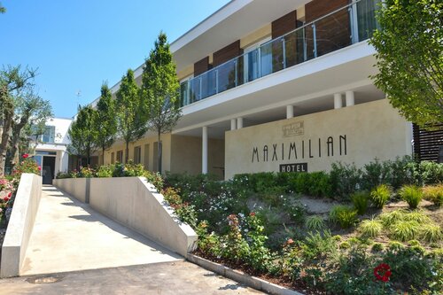 Внешний вид отеля Hotel Maximilian в Бардолино, фото 2