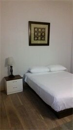 Фото Dundas Apartments & Suites