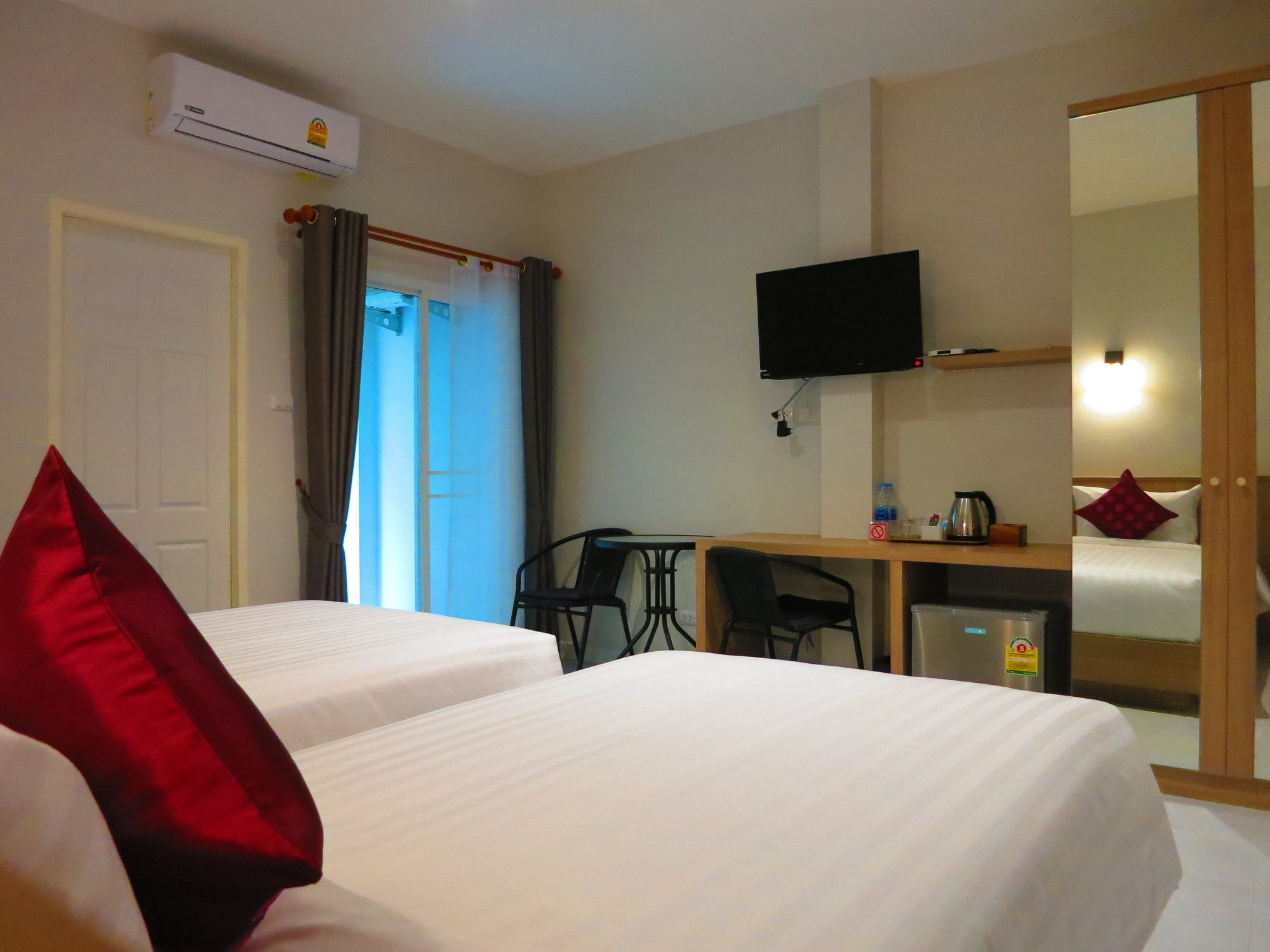 Фото Winrisa Place