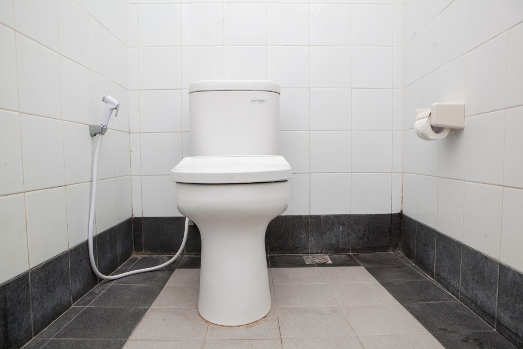 Фото RedDoorz Plus near Sukajadi 2