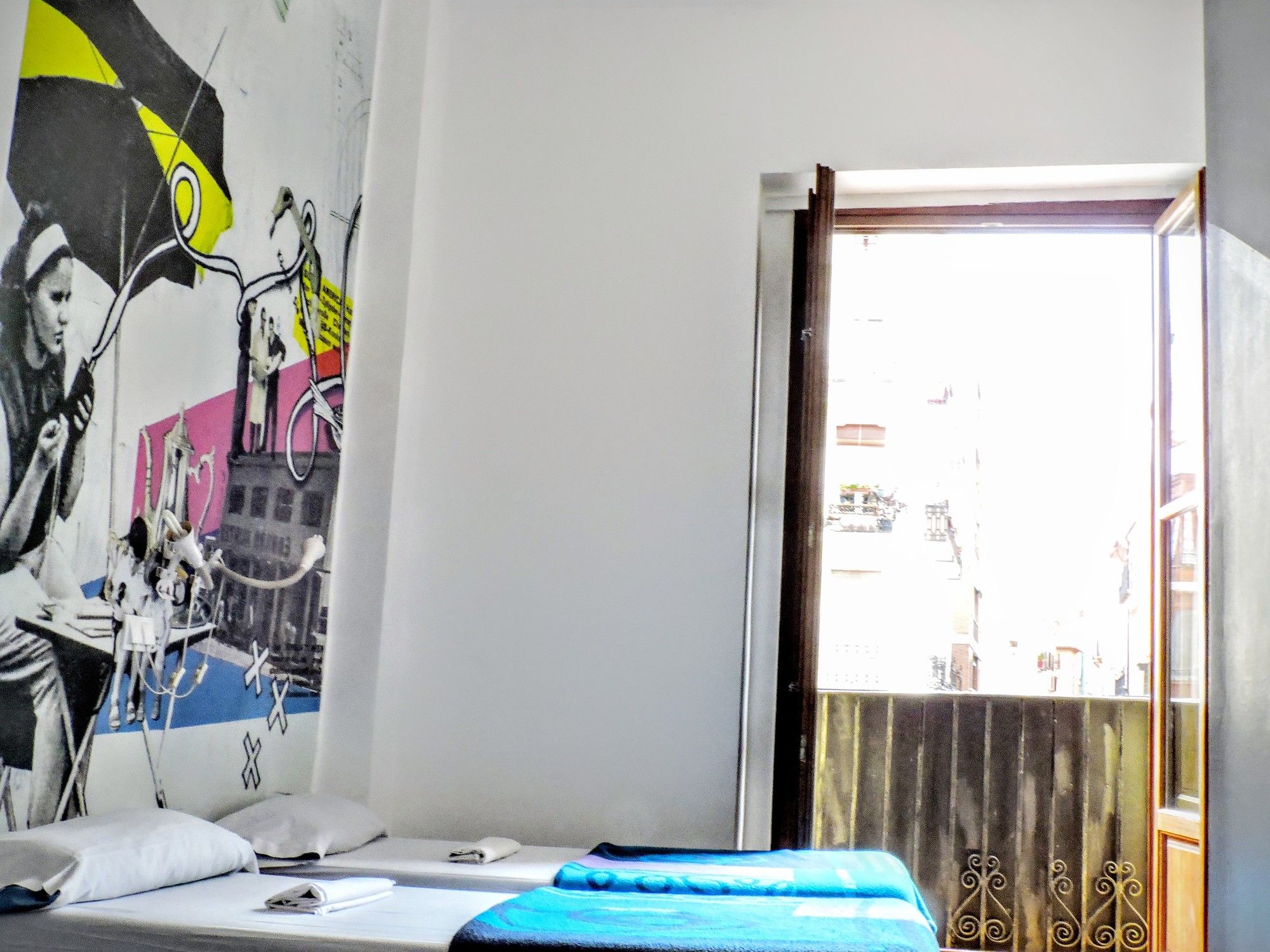 Фото Hôme Youth Hostel Valencia