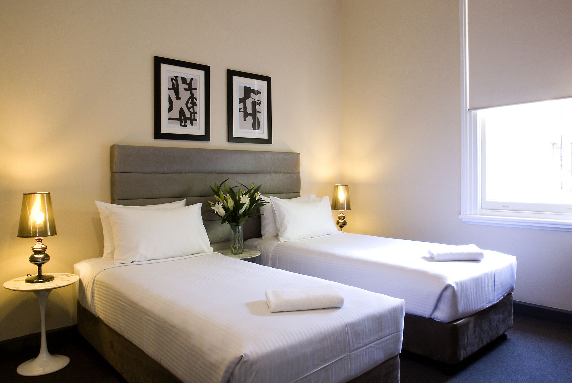 Фото отеля 2