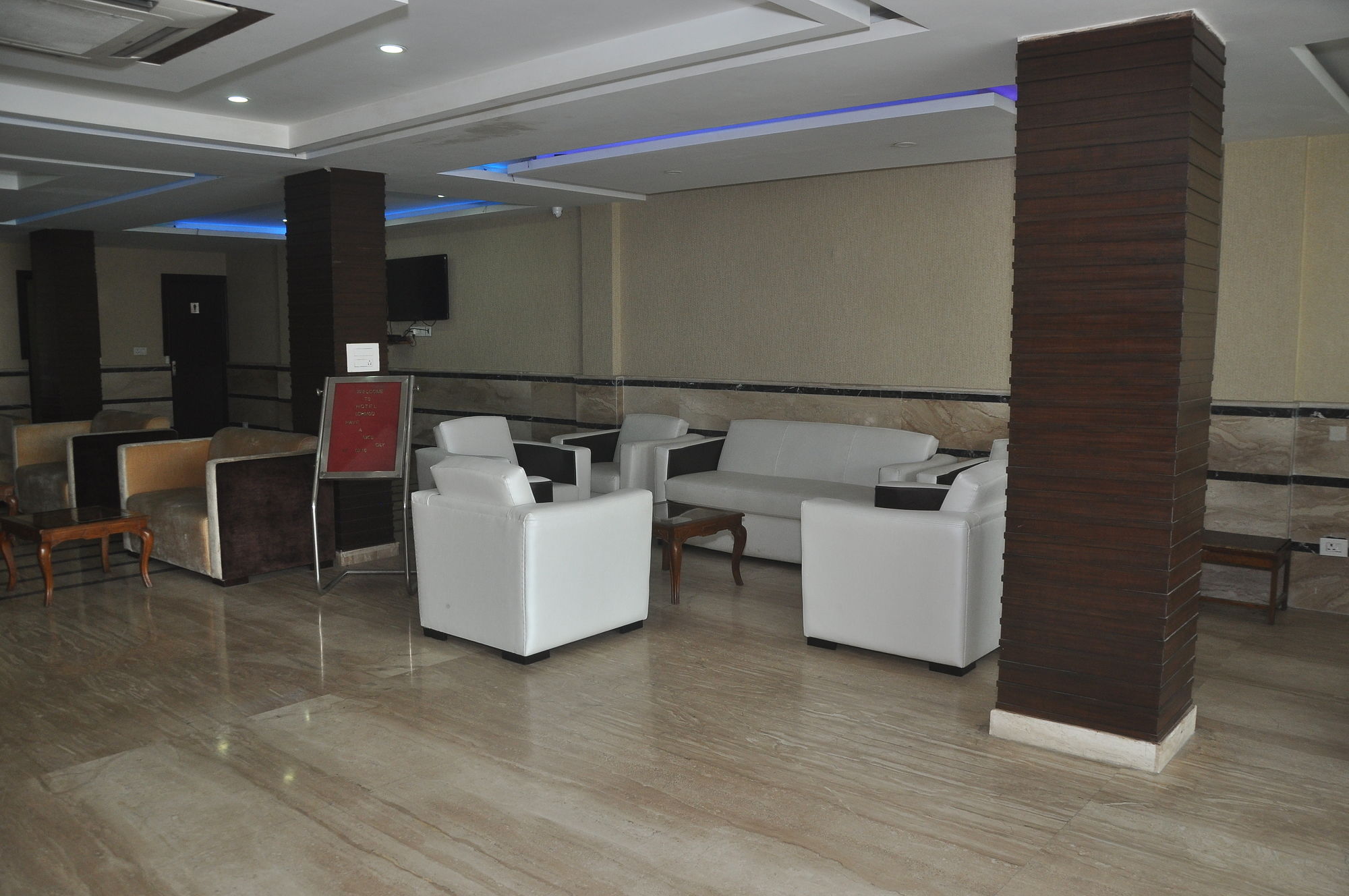 Фото Lohmod Hotel