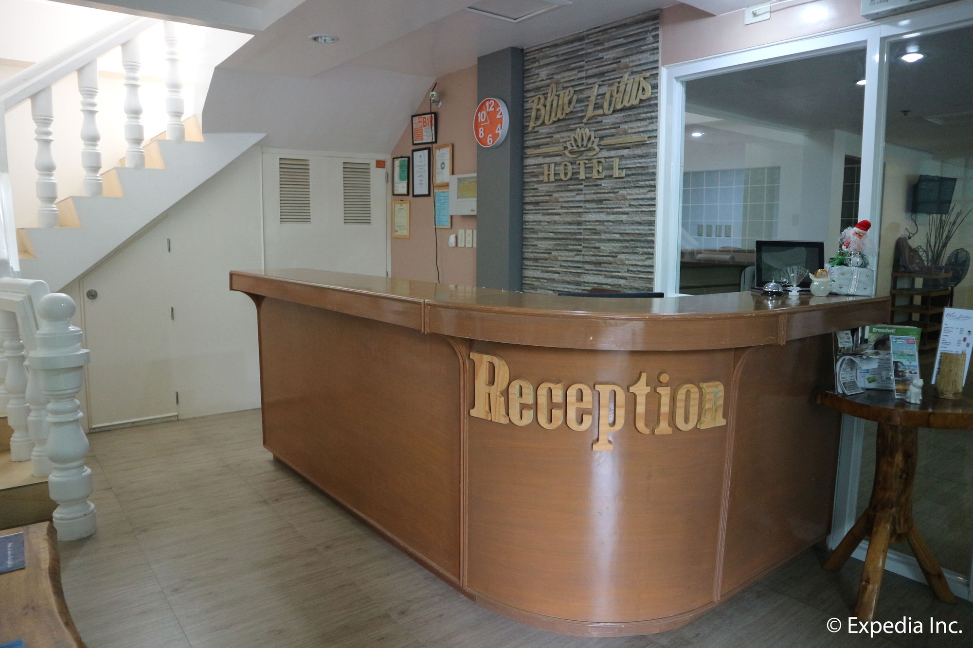 Фото Blue Lotus Hotel