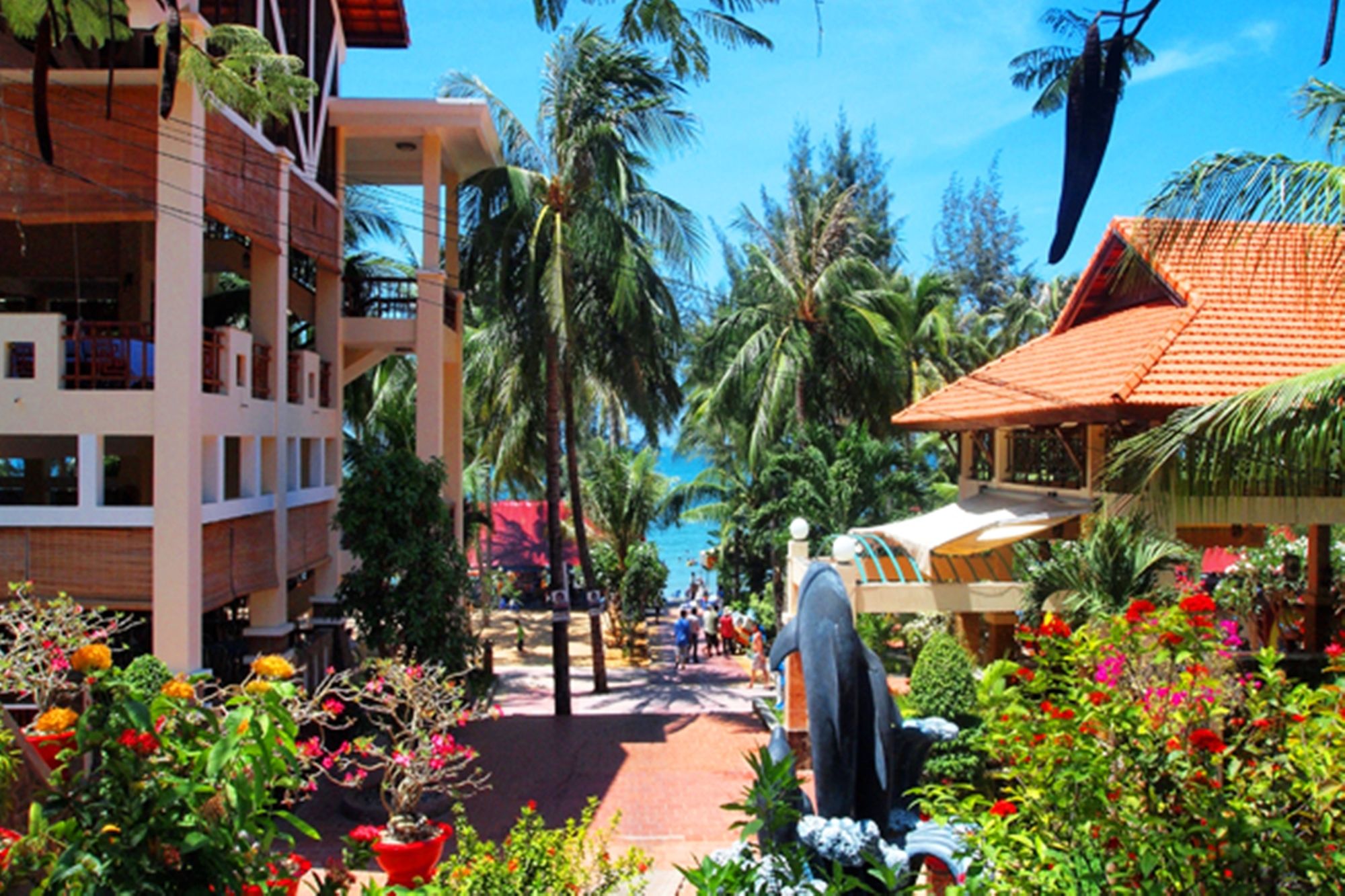 Фото Hon Rom Central Beach Resort