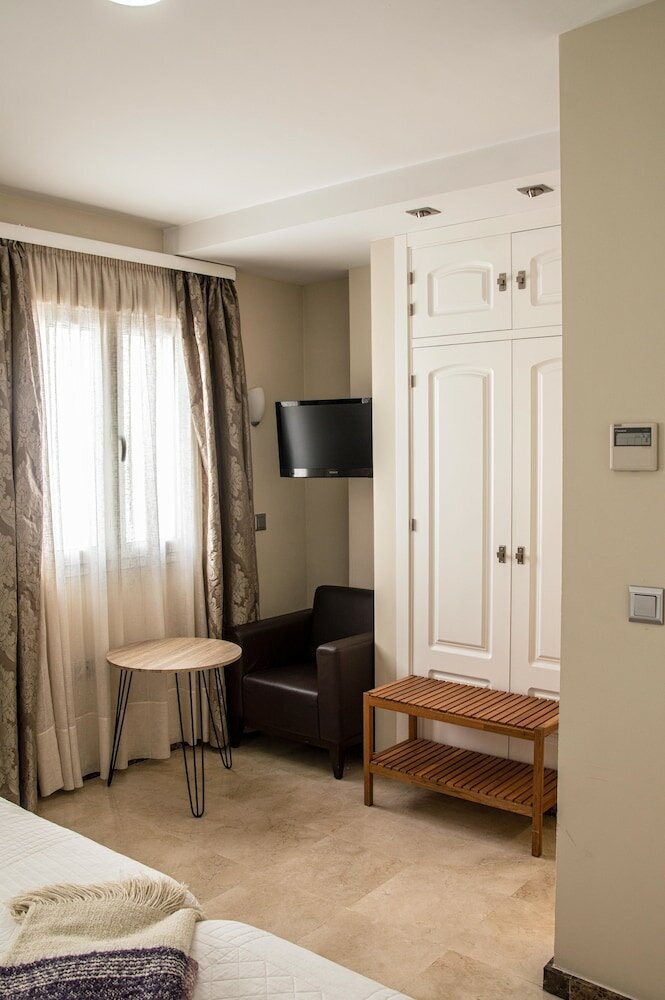 Фото Hotel Sevilla