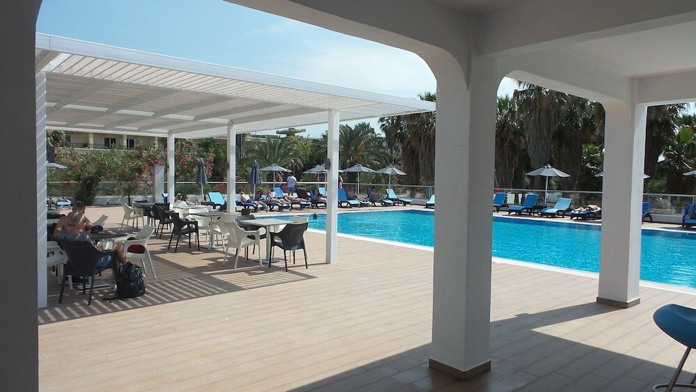 Фото Cosmopolitan Hotel