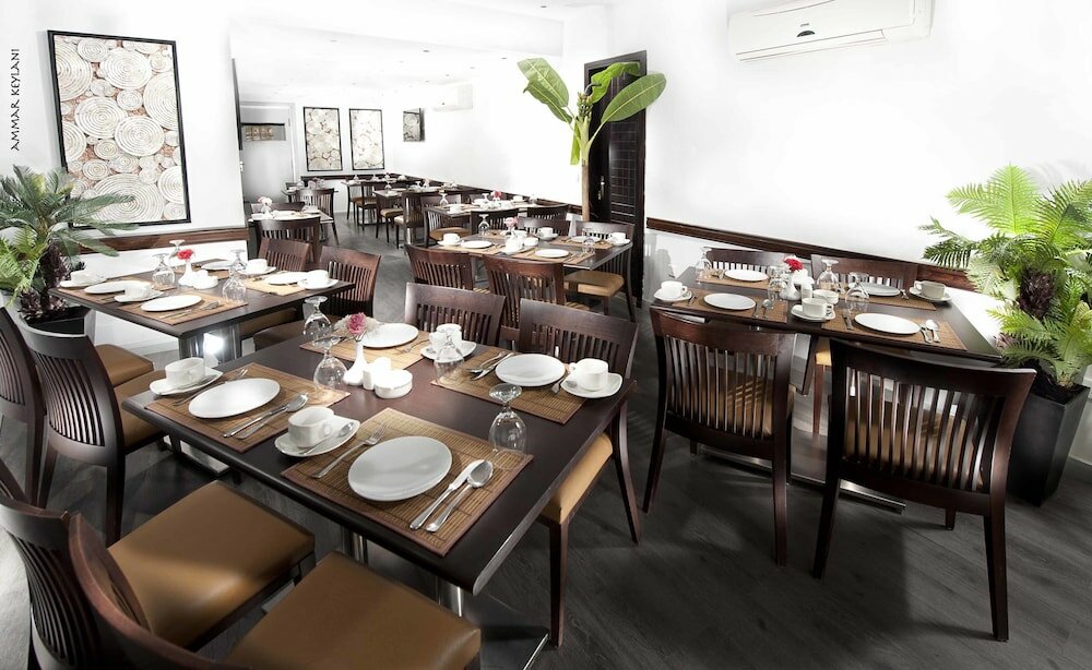 Фото Golden Park Hotel