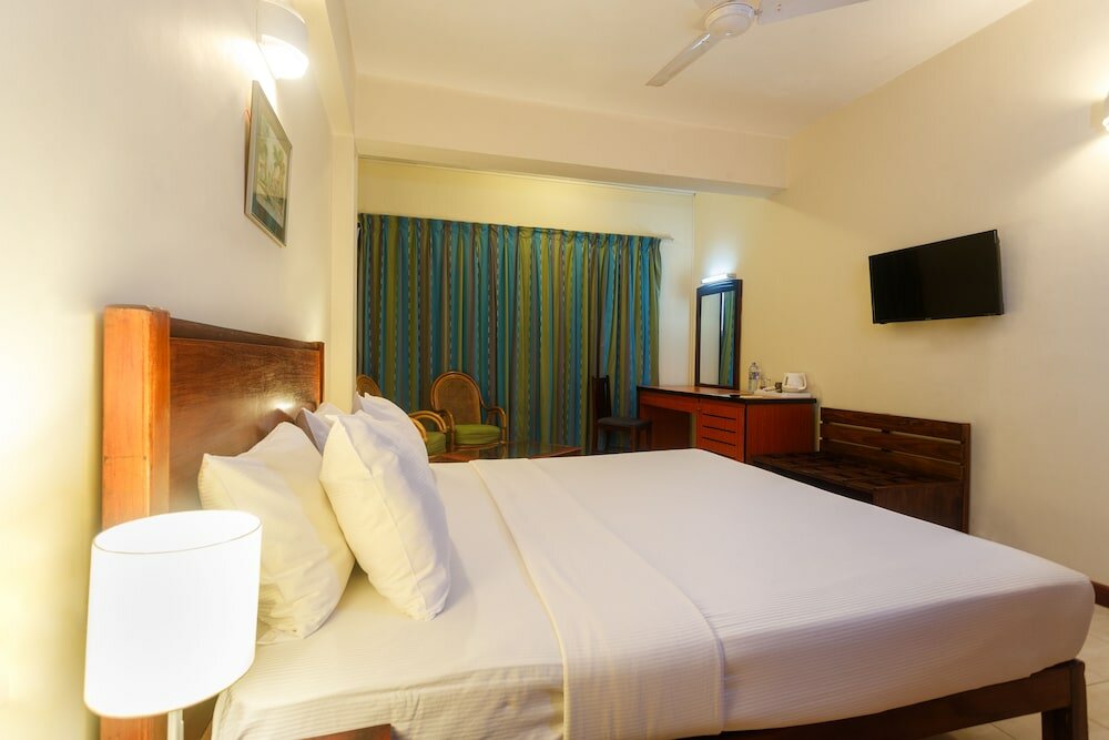 Фото Hotel Janaki