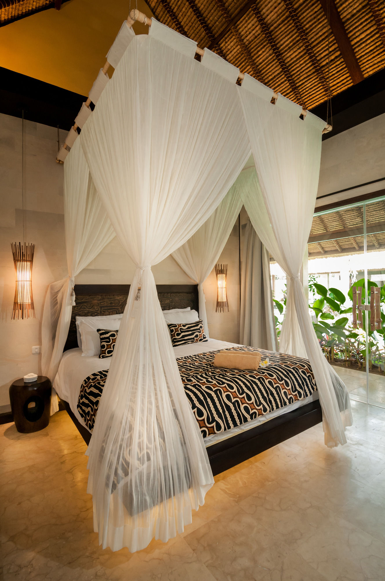 Фото Karmagali Boutique Suites