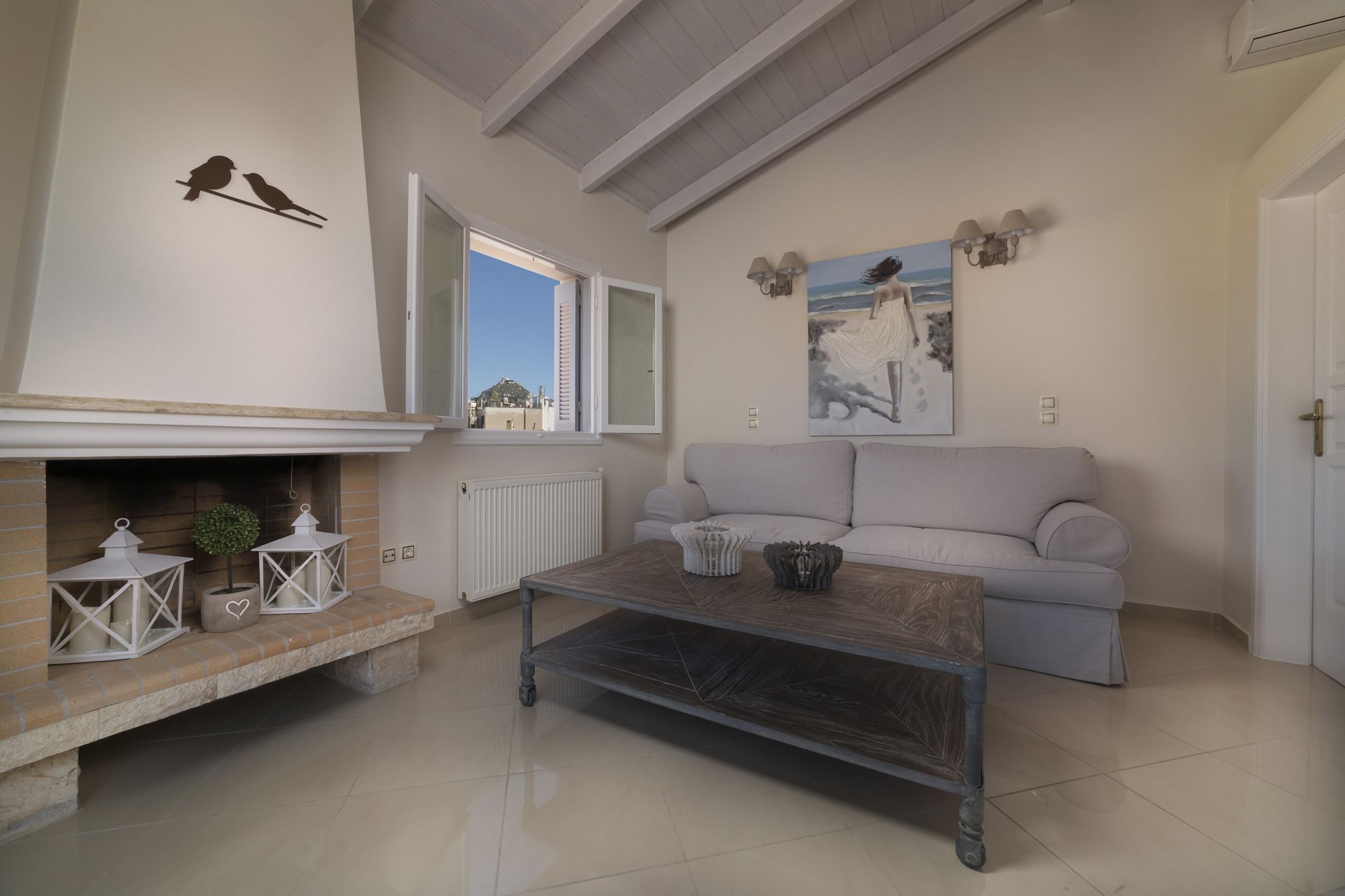 Фото Home & Poetry