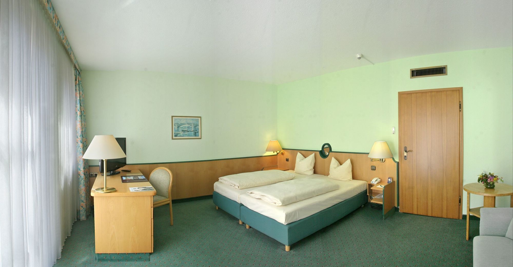 Фото Hotel Kastanienhof