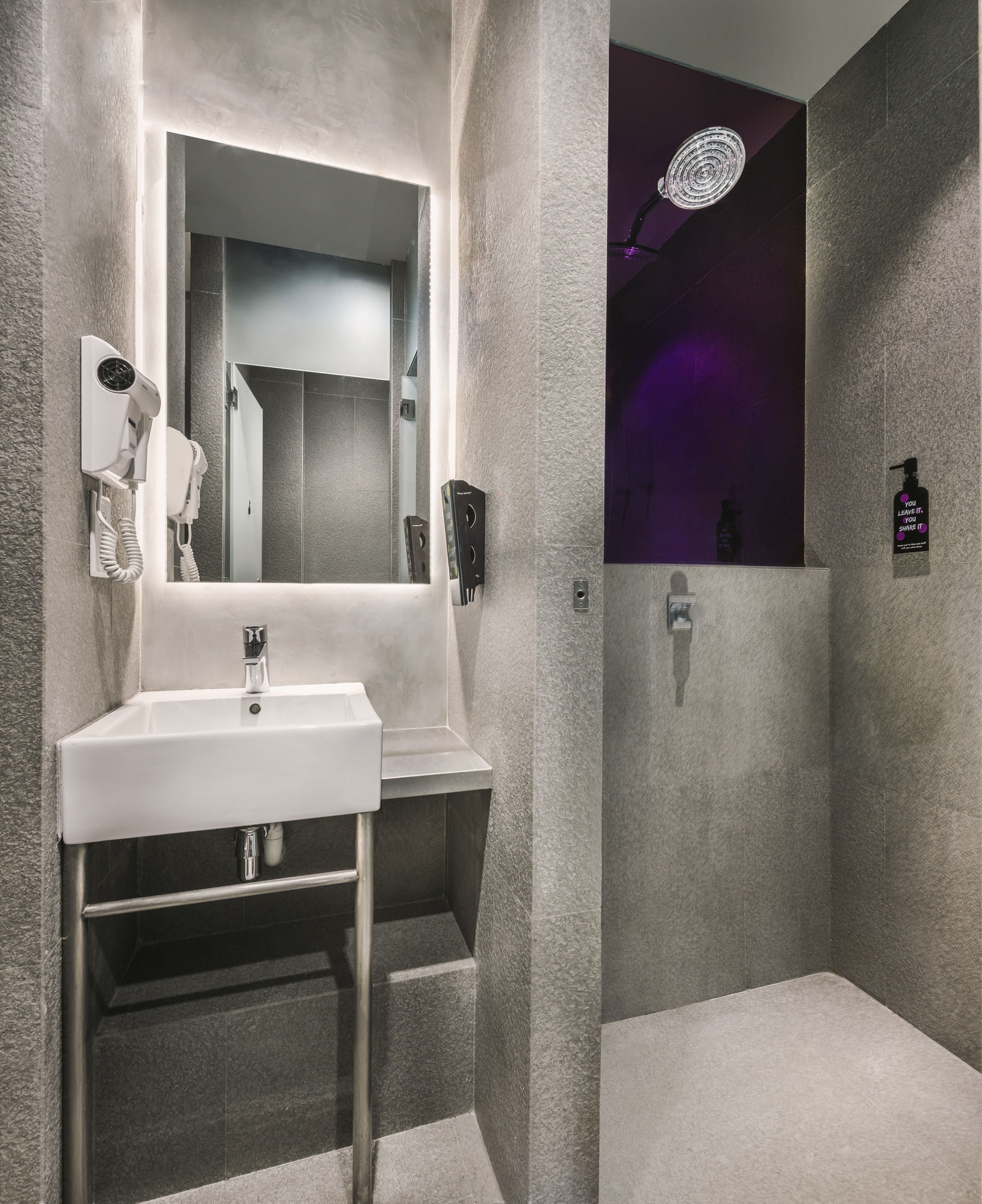 Фото Coller Boutique Hostel