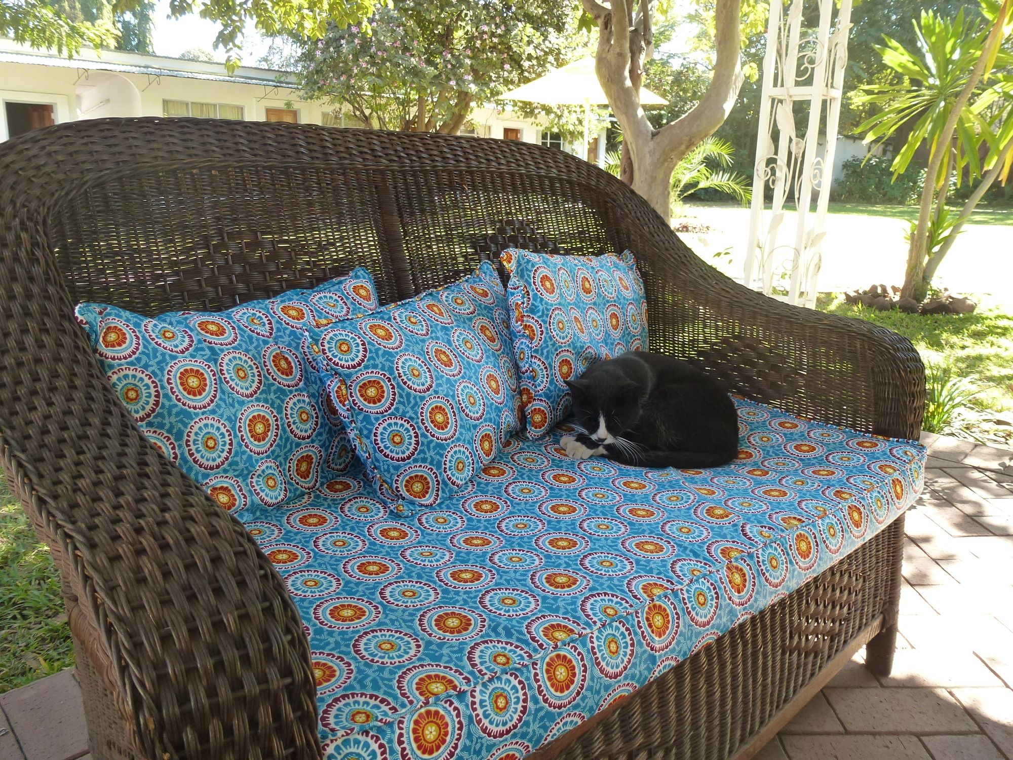 Фото Fawlty Towers