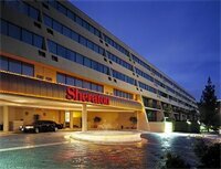 Гостиница Sheraton Pasadena в Пасадене