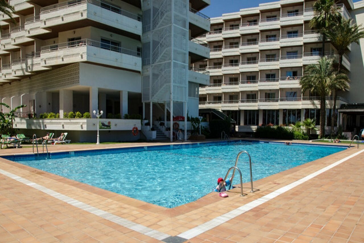 Фото Hotel Apartamentos Bajondillo