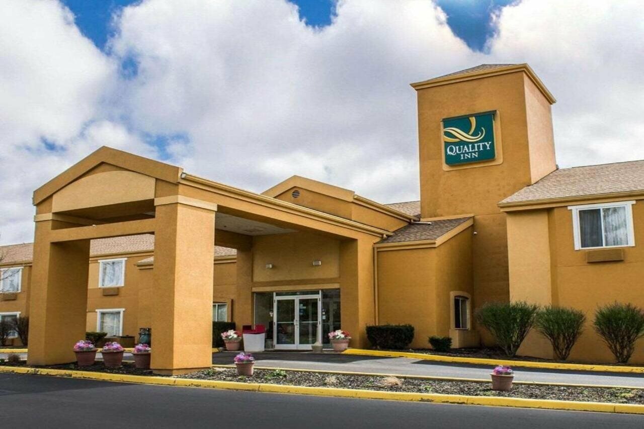 Фото Quality Inn Brunswick Cleveland South