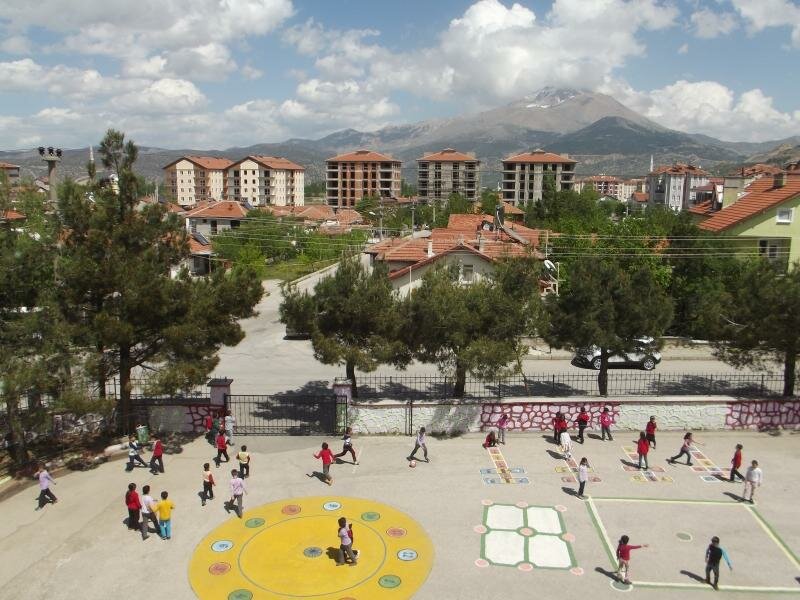 Primary school Yahya Kemal Beyatli Ilkogretim Okulu, Isparta, photo