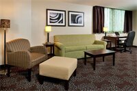 Фото Holiday Inn Express & Suites Pittsburgh West - Greentree, an Ihg Hotel