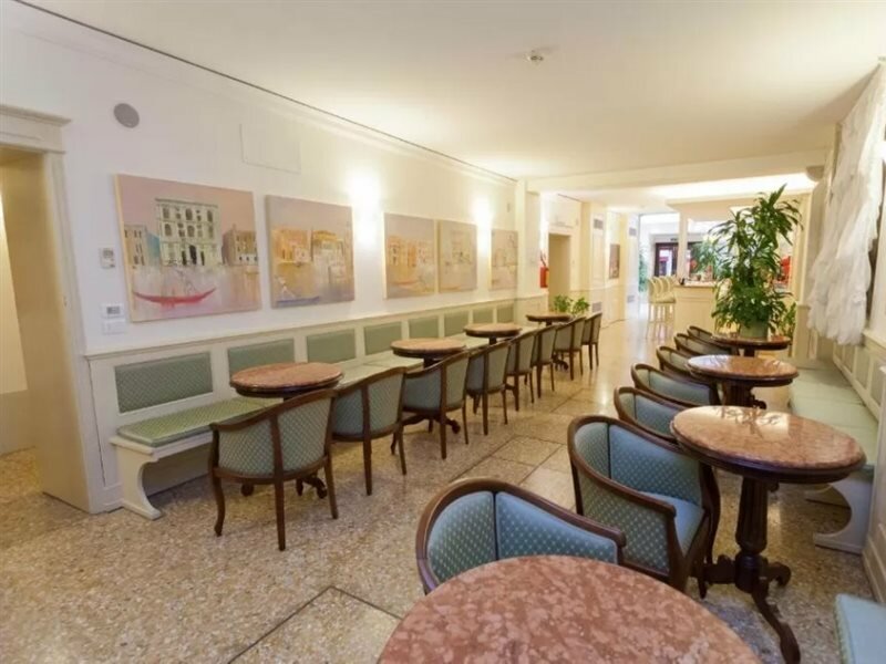 Фото Hotel Bella Venezia