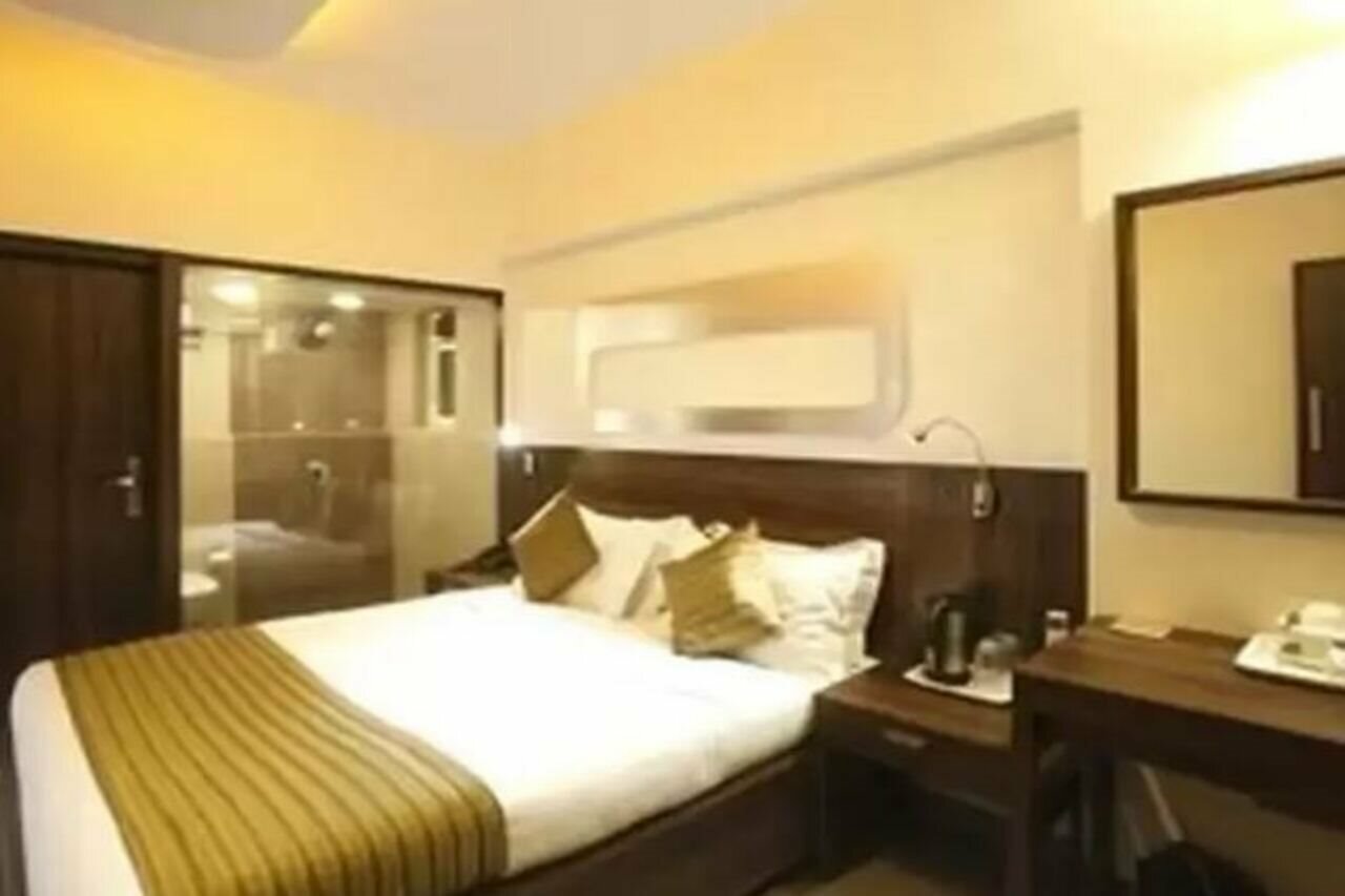 Фото отеля 2