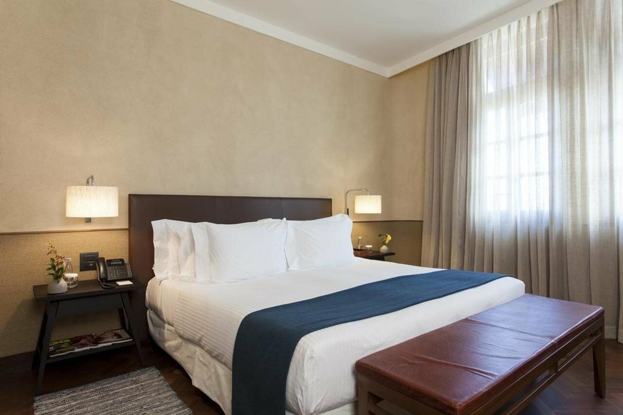 Фото отеля 2