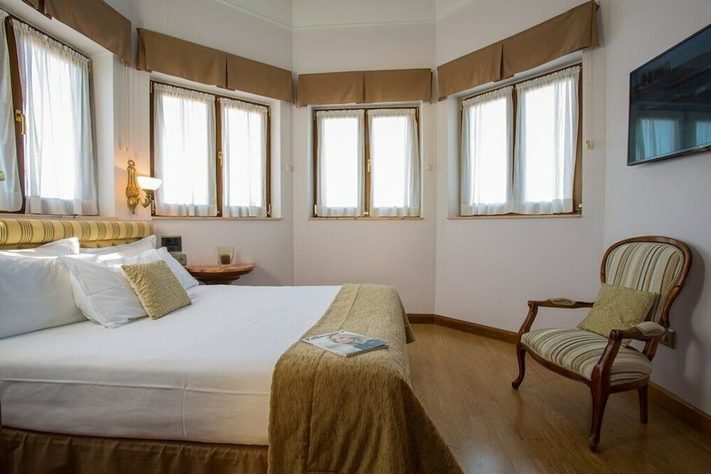 Фото Hotel Alfonso II