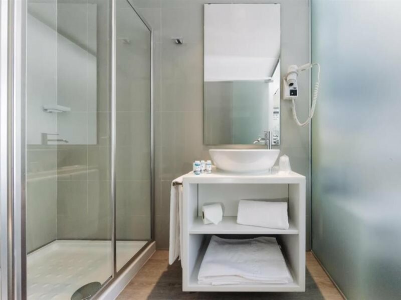 Фото Lisbon San Bento Hotel