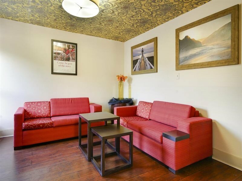 Фото Baymont by Wyndham Williamsburg