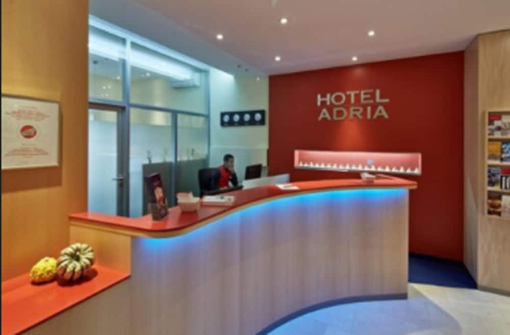 Фото Hotel Adria München