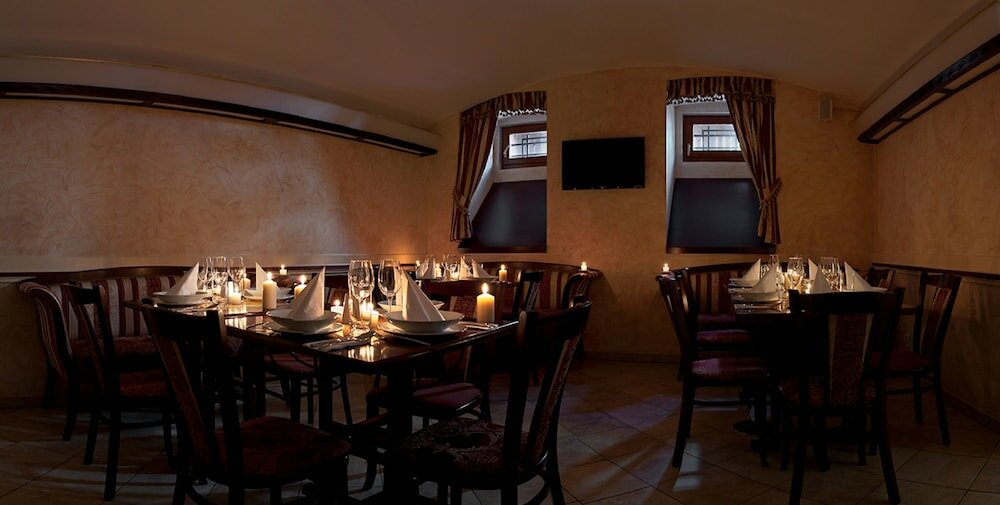 Фото Amigo City Centre Hotel