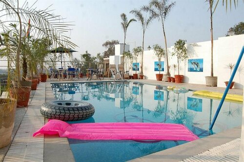 Гостиница Hotel Taj Resorts в Агре
