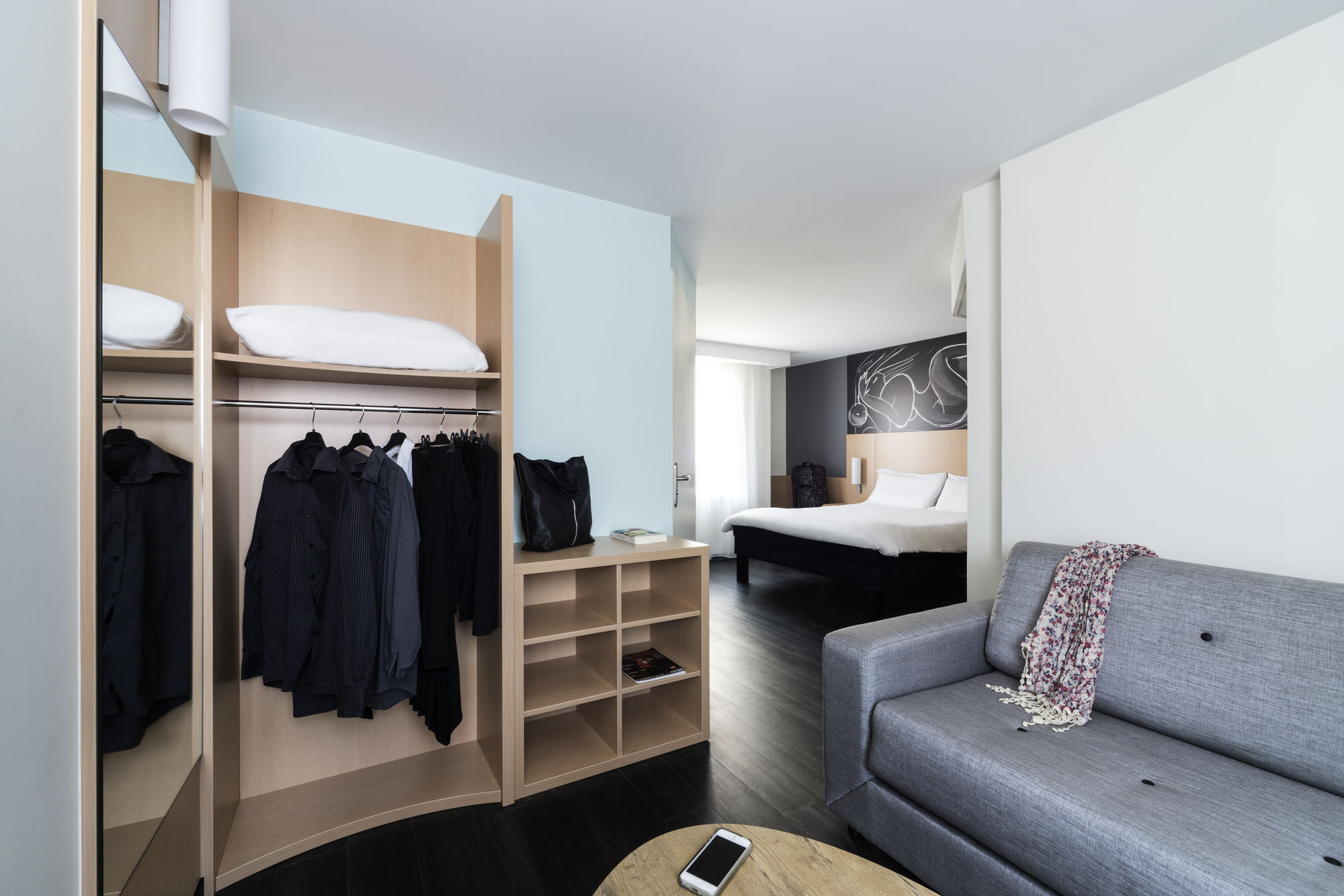 Фото Ibis La Rochelle Centre Historique