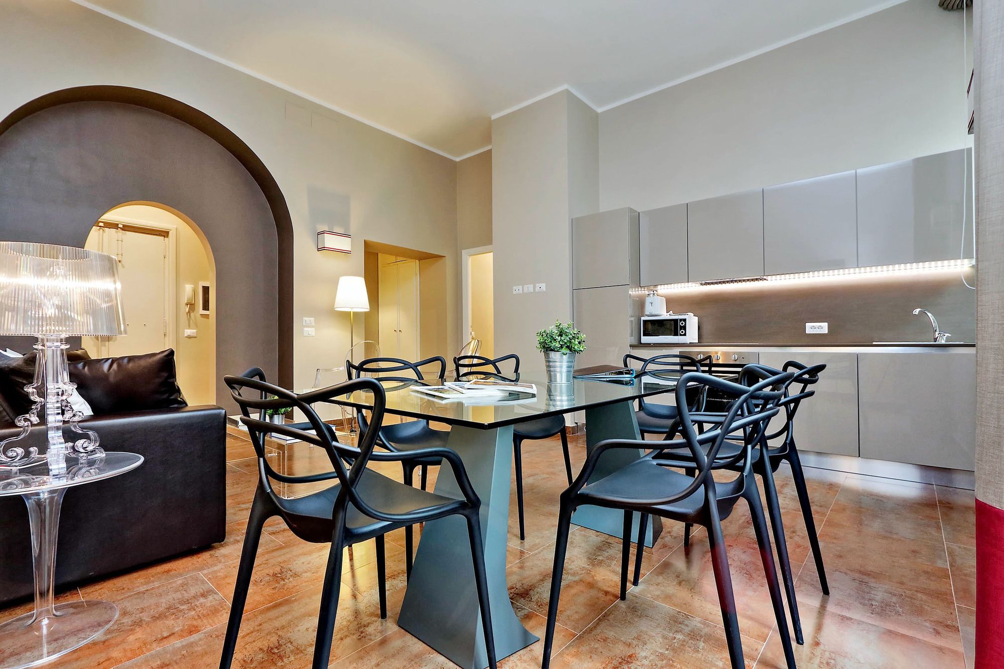 Фото Monti Apartments - My Extra Home