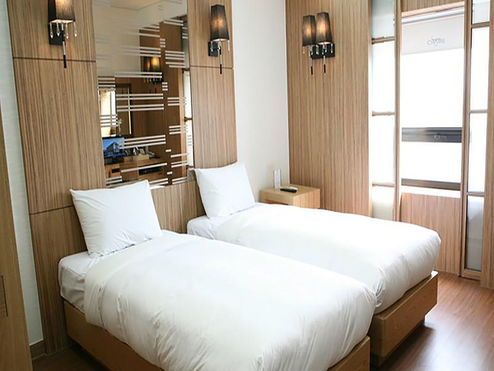 Фото Charis Hotel