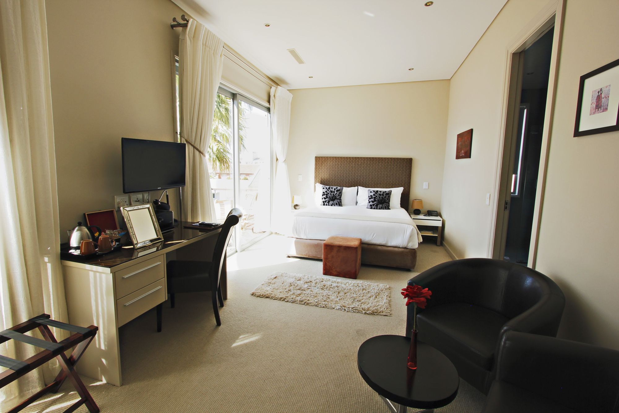 Фото The One 8 Hotel