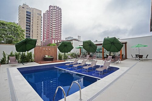 Внешний вид отеля Slim Joinville by Slaviero Hoteis в Жоинвилях, фото 2