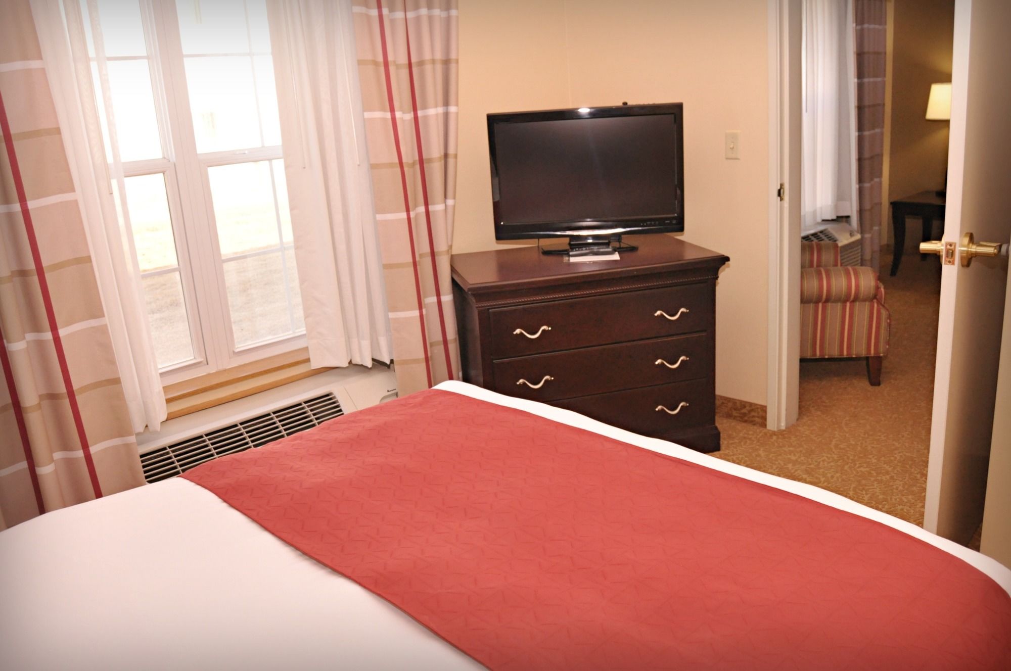 Фото Country Inn & Suites by Radisson, Kearney, Ne