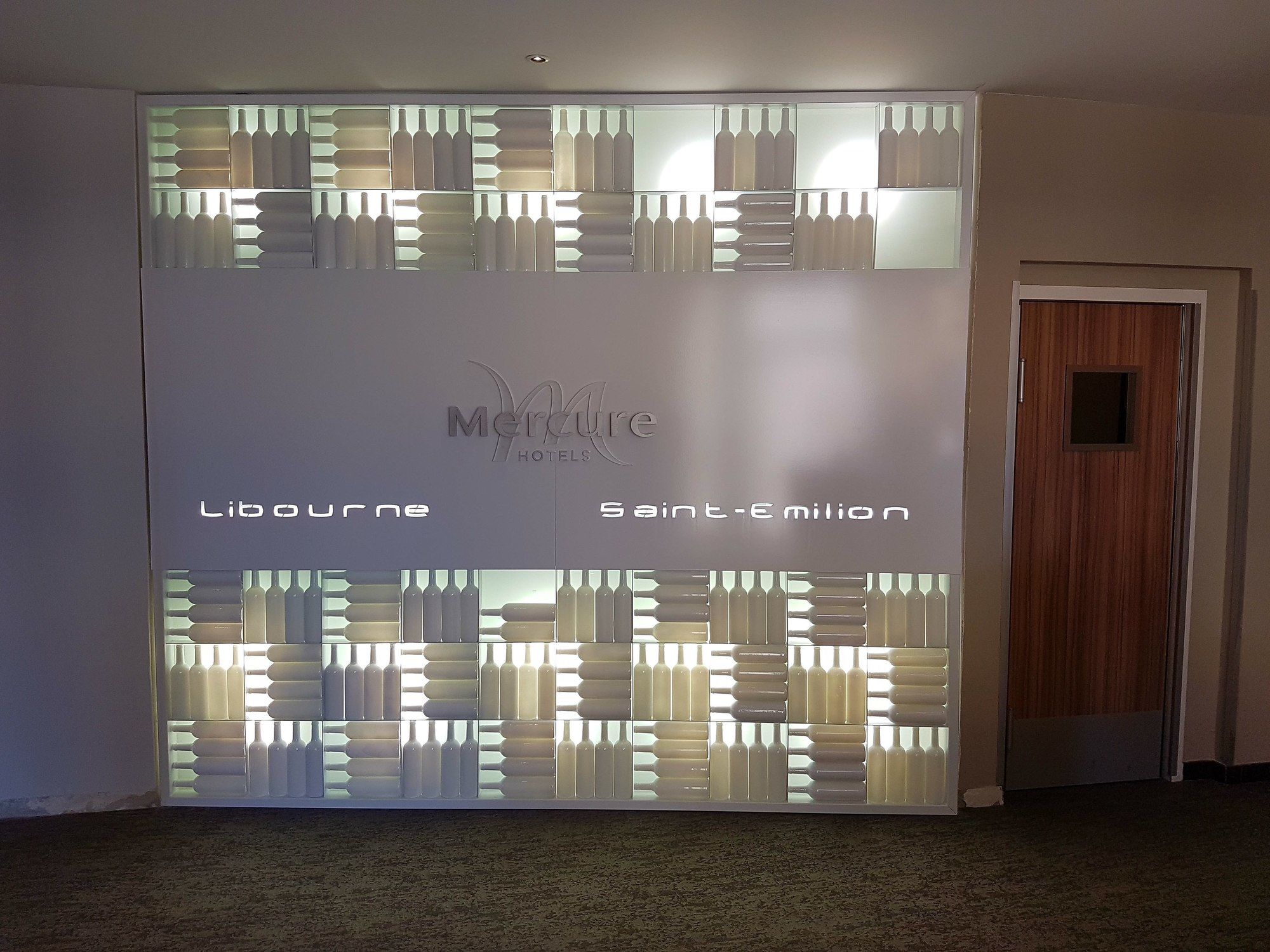 Фото Hotel Mercure Libourne Saint-Emilion