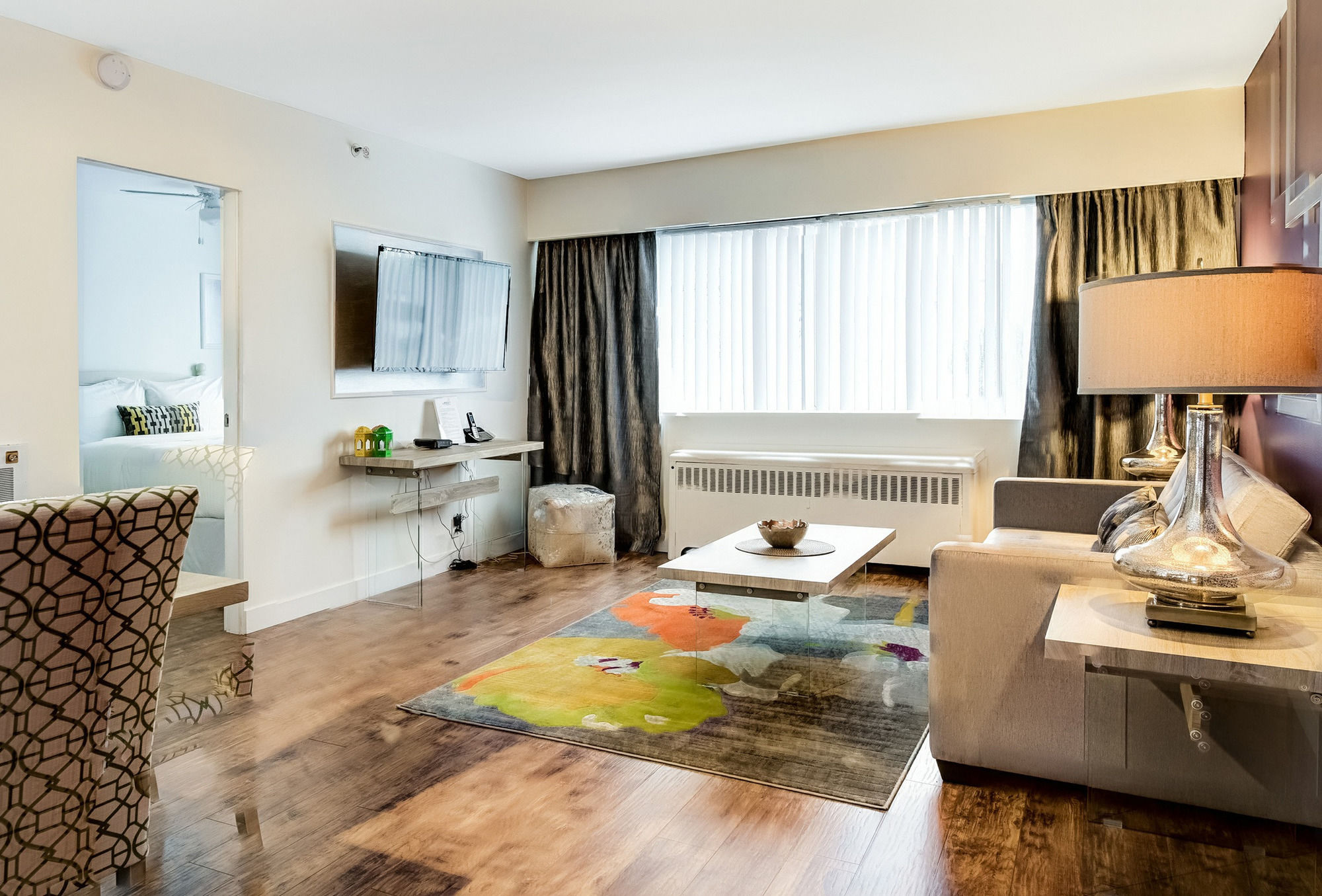 Фото Rosellen Suites Stanley