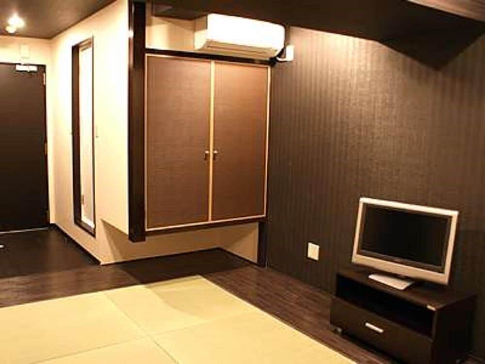 Фото Hotel LiVEMAX Esaka