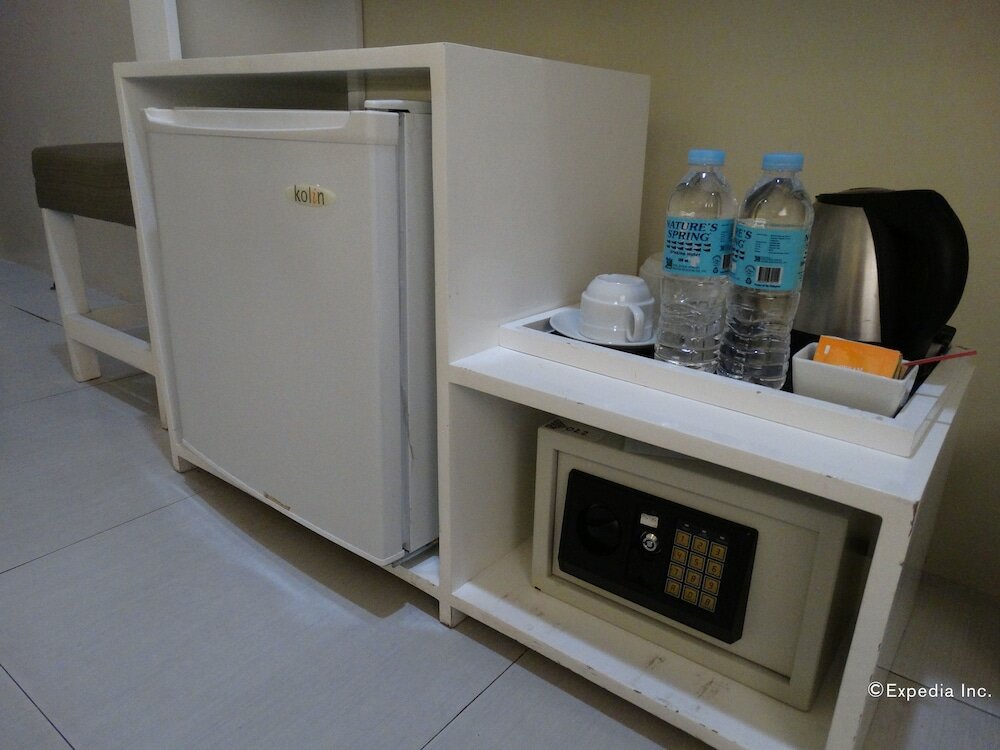 Фото Empire Suites Hotel