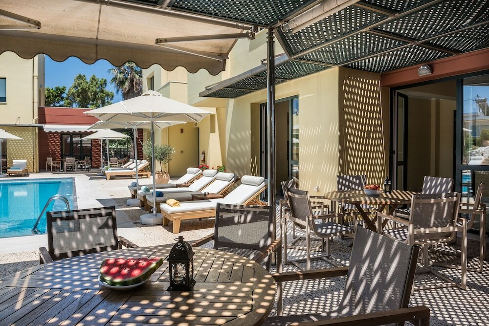 Фото Daphnis Villas