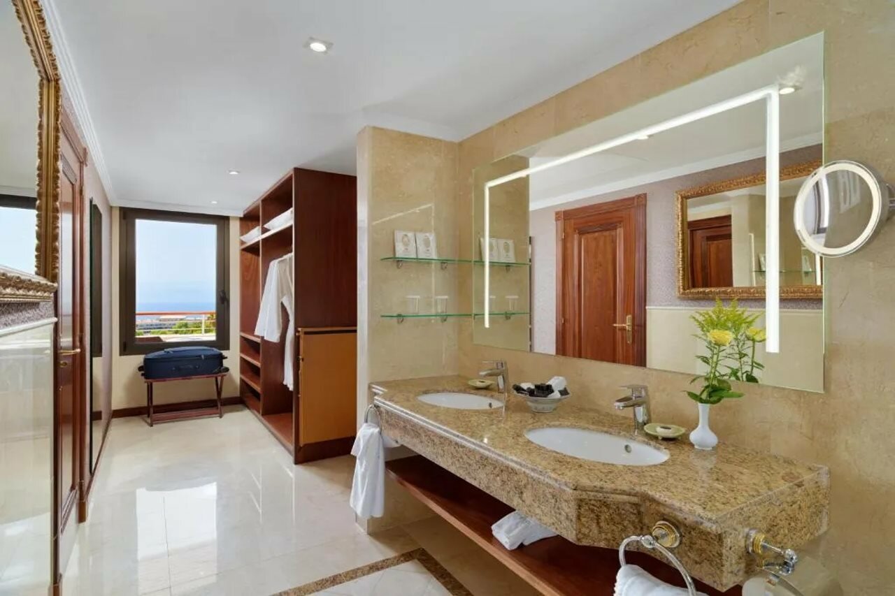 Фото Отель Botanico & The Oriental Spa Garden