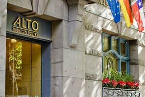 Гостиница Alto Hotel on Bourke
